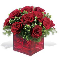  Kırşehir İnternetten çiçek siparişi  9 adet kirmizi gül cam yada mika vazoda 