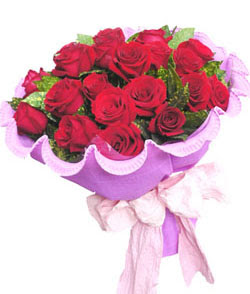 12 adet kırmızı gülden görsel buket  Kırşehir ucuz çiçek gönder 