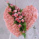 kalp pano karankil ve güller   Kırşehir internetten çiçek satışı 