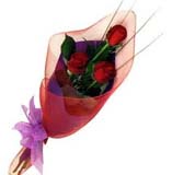 Çiçek satisi buket içende 3 gül çiçegi  Kırşehir internetten çiçek siparişi 