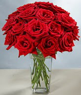  Kırşehir ucuz çiçek gönder  cam vazoda 11 kirmizi gül  Kırşehir 14 şubat sevgililer günü çiçek 
