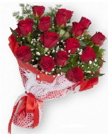 11 kırmızı gülden buket  Kırşehir çiçek mağazası , çiçekçi adresleri 