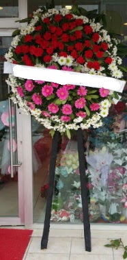 Cenaze çiçek modeli  Kırşehir internetten çiçek satışı 